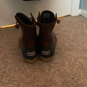 sperry duck boots, brown and navy, size 10